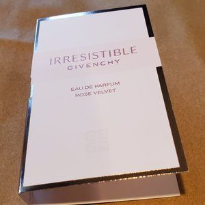 Irresistible Givenchy Rose Velvet Perfume